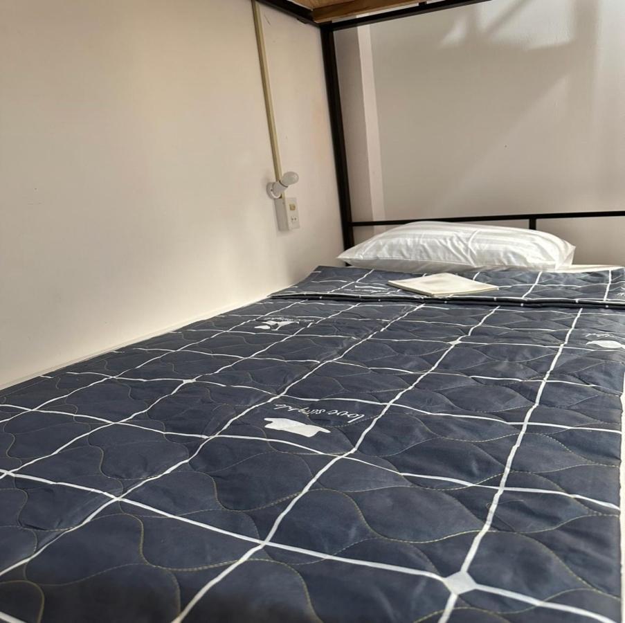 Aurora Backpackers Hostel ルアンパバーン エクステリア 写真