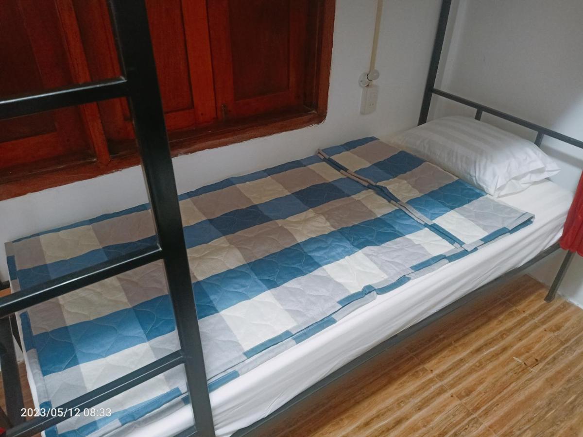 Aurora Backpackers Hostel ルアンパバーン エクステリア 写真