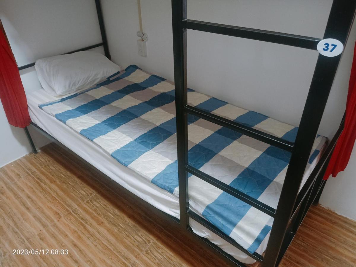 Aurora Backpackers Hostel ルアンパバーン エクステリア 写真