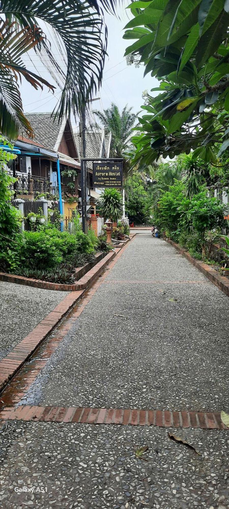Aurora Backpackers Hostel ルアンパバーン エクステリア 写真