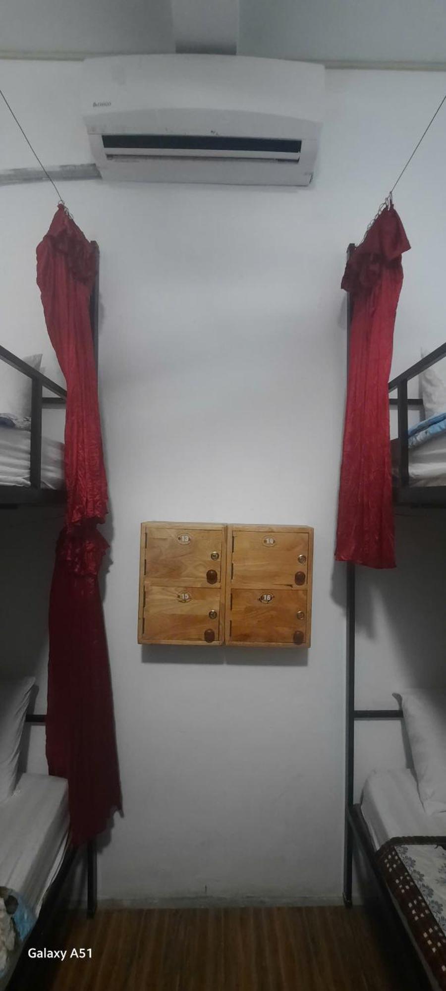 Aurora Backpackers Hostel ルアンパバーン エクステリア 写真