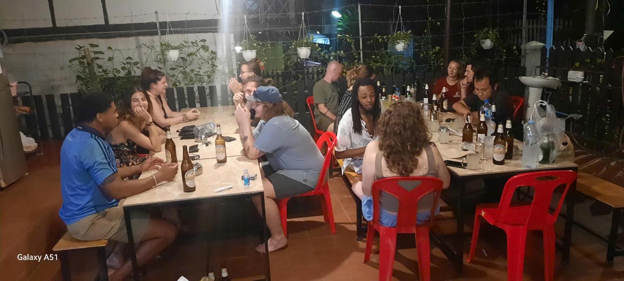 Aurora Backpackers Hostel ルアンパバーン エクステリア 写真